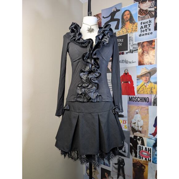 Gothic Ruffle Blouse - Picture 1 of 8